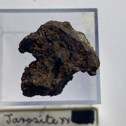 JAROSITE ETC DE LA MINE DE KAMARITZA, GRÈCE 6g MF6988