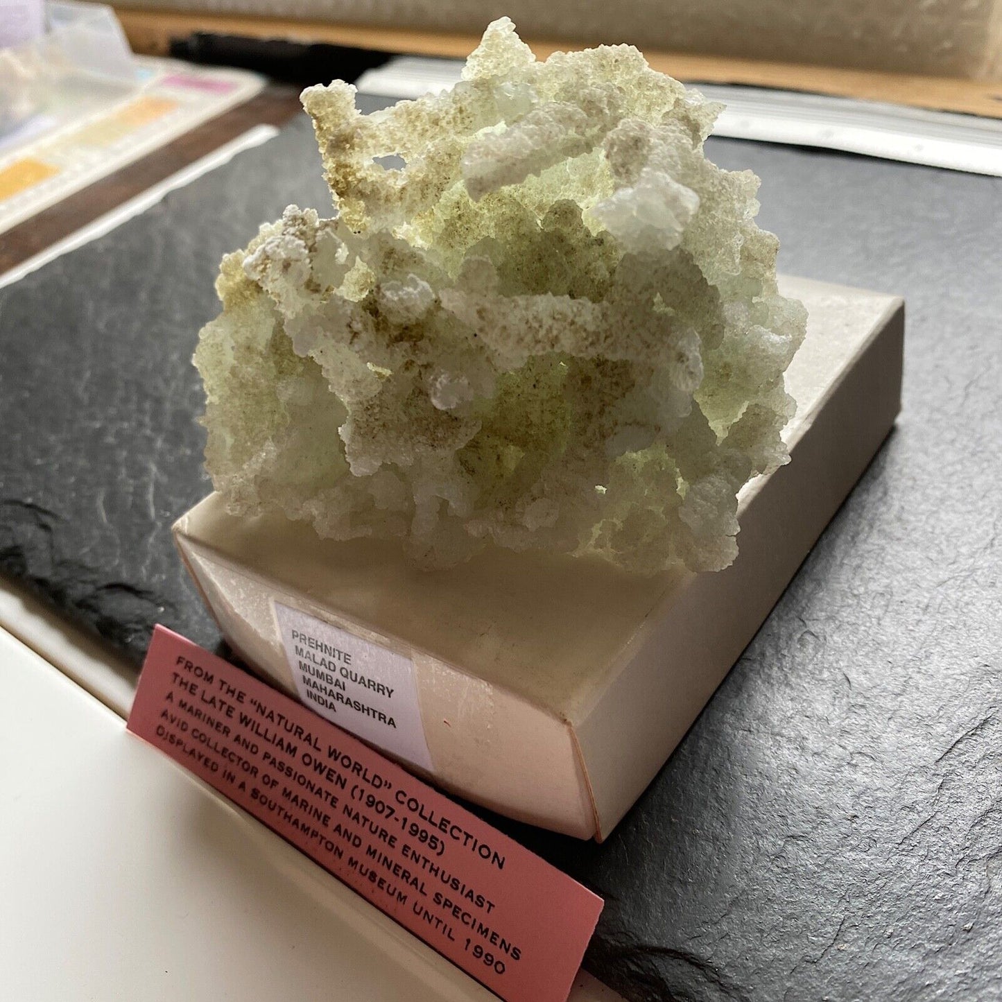 PREHNITE RARE AND IMPRESSIVE PIECE FROM MALAD QUARRY, INDIA 152g MF1328