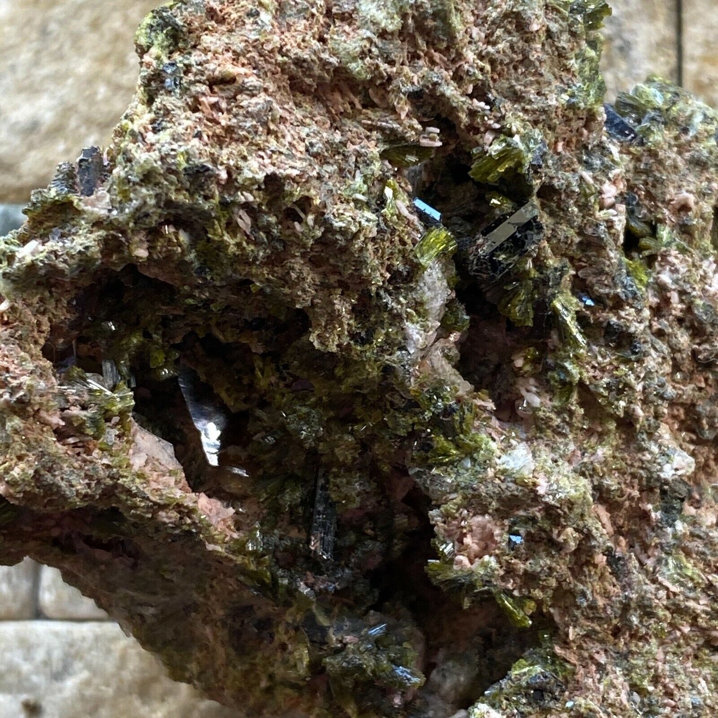 EPIDOTE FROM TAFILALET, MOROCCO 88g MF9766