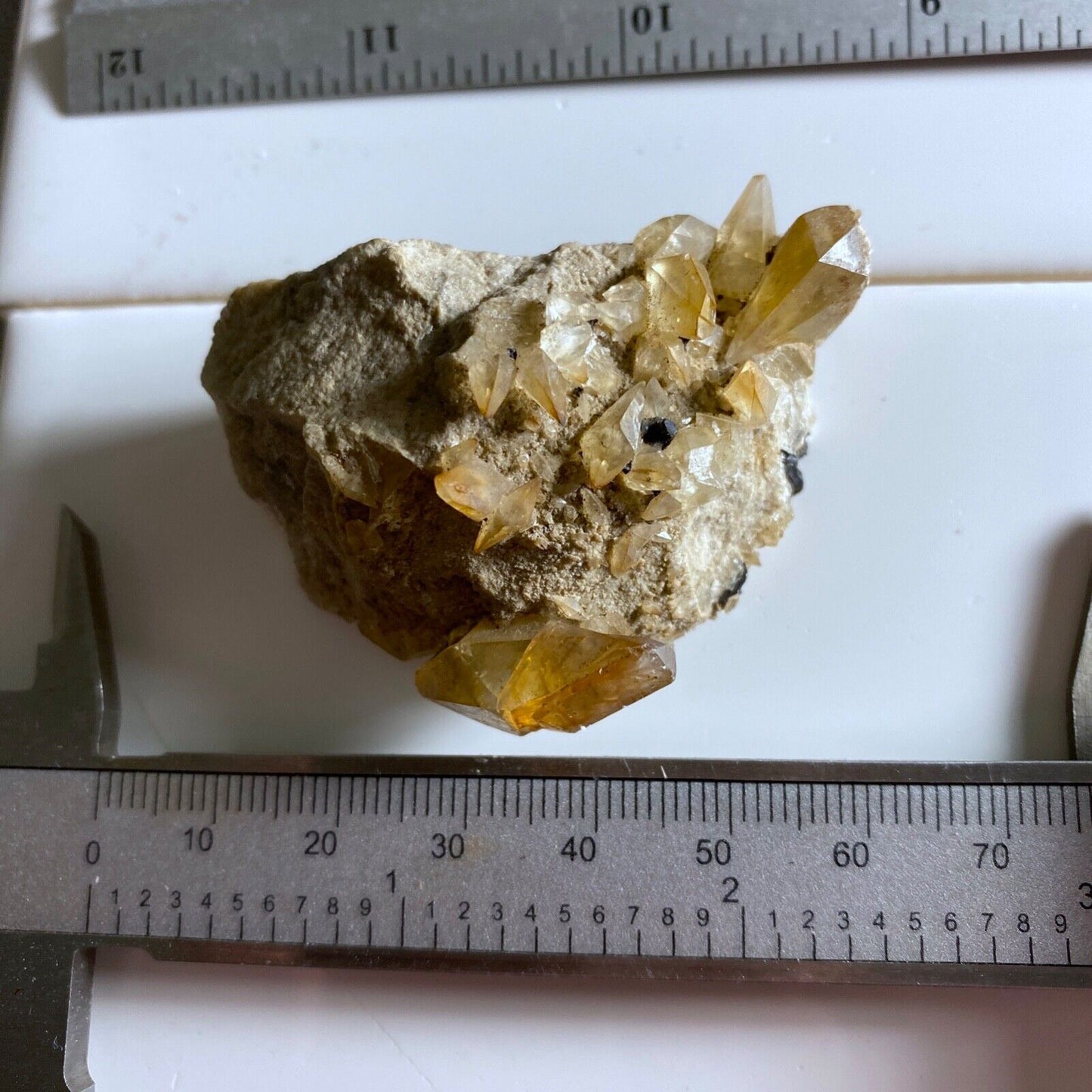 CALCITE/HYDROCARBON CLASSIC PIECE FROM INDIANA, USA 36g MF742