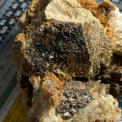 SPHALERITE ON CALCITE MATRIX FROM HAMPSTEAD FARM QUARRY 490g MF6142