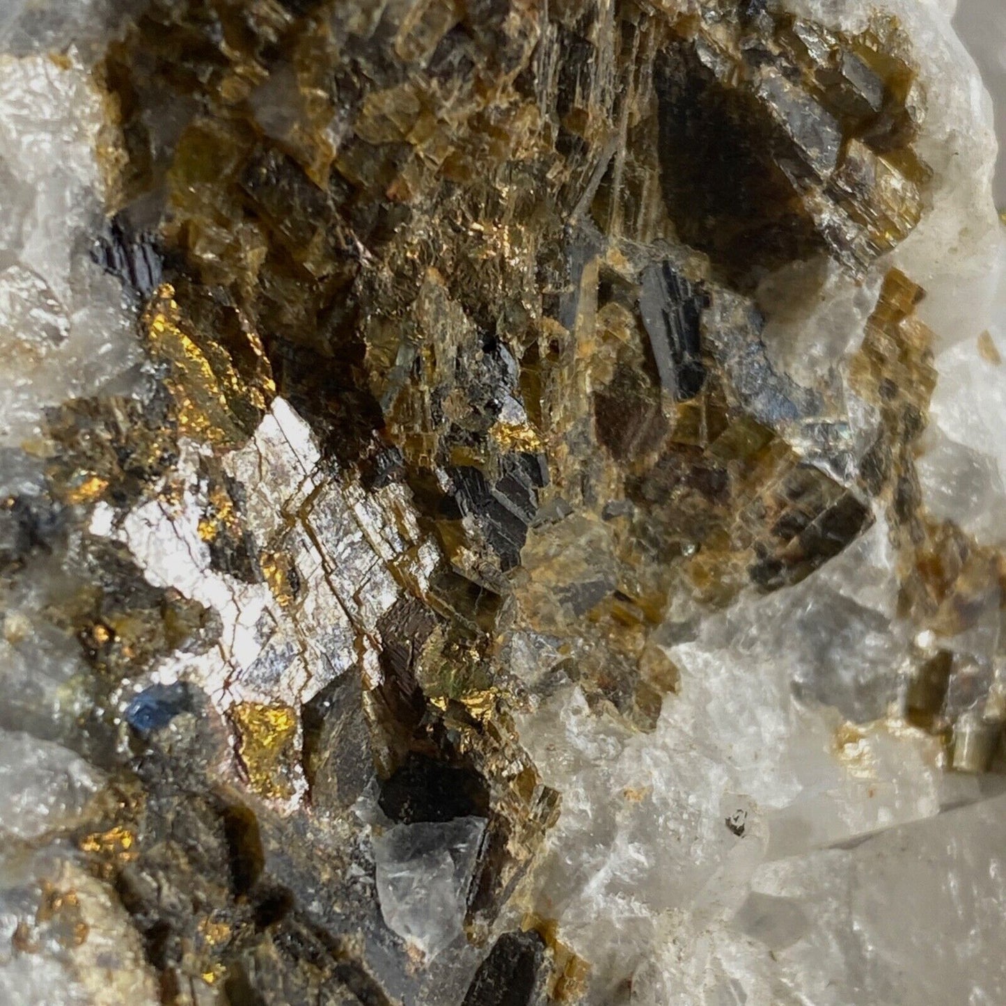 INTERESANTE MUESTRA MULTIMINERAL DE LA MINA NAICA, MÉXICO GRANDE 480g MF1179