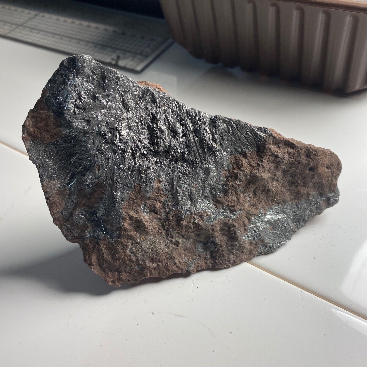 PYROLUSITE DE LA MINE IMINI, MAROC BIEN TAILLE 352g MF6821