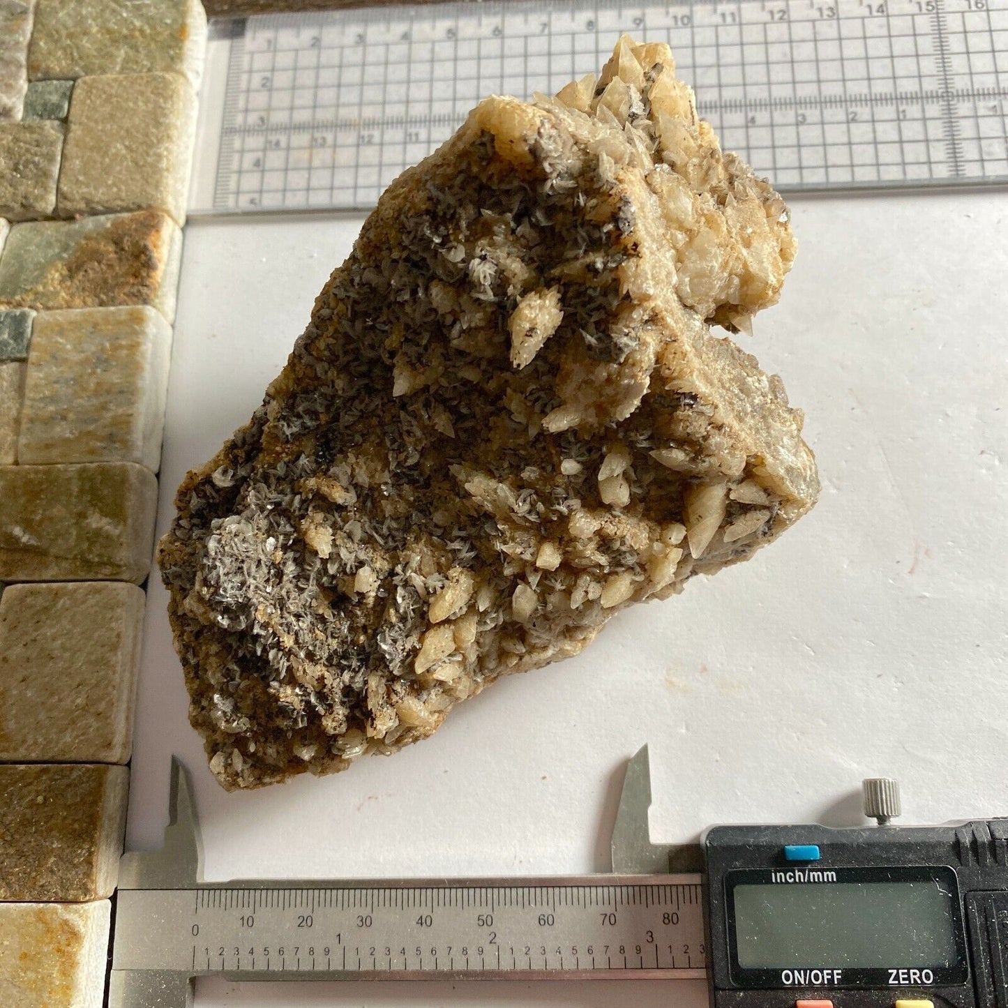 SPHALERITE ON CALCITE MATRIX FROM HAMPSTEAD FARM QUARRY 490g MF6142