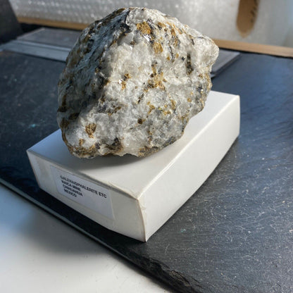 INTERESANTE MUESTRA MULTIMINERAL DE LA MINA NAICA, MÉXICO GRANDE 480g MF1179